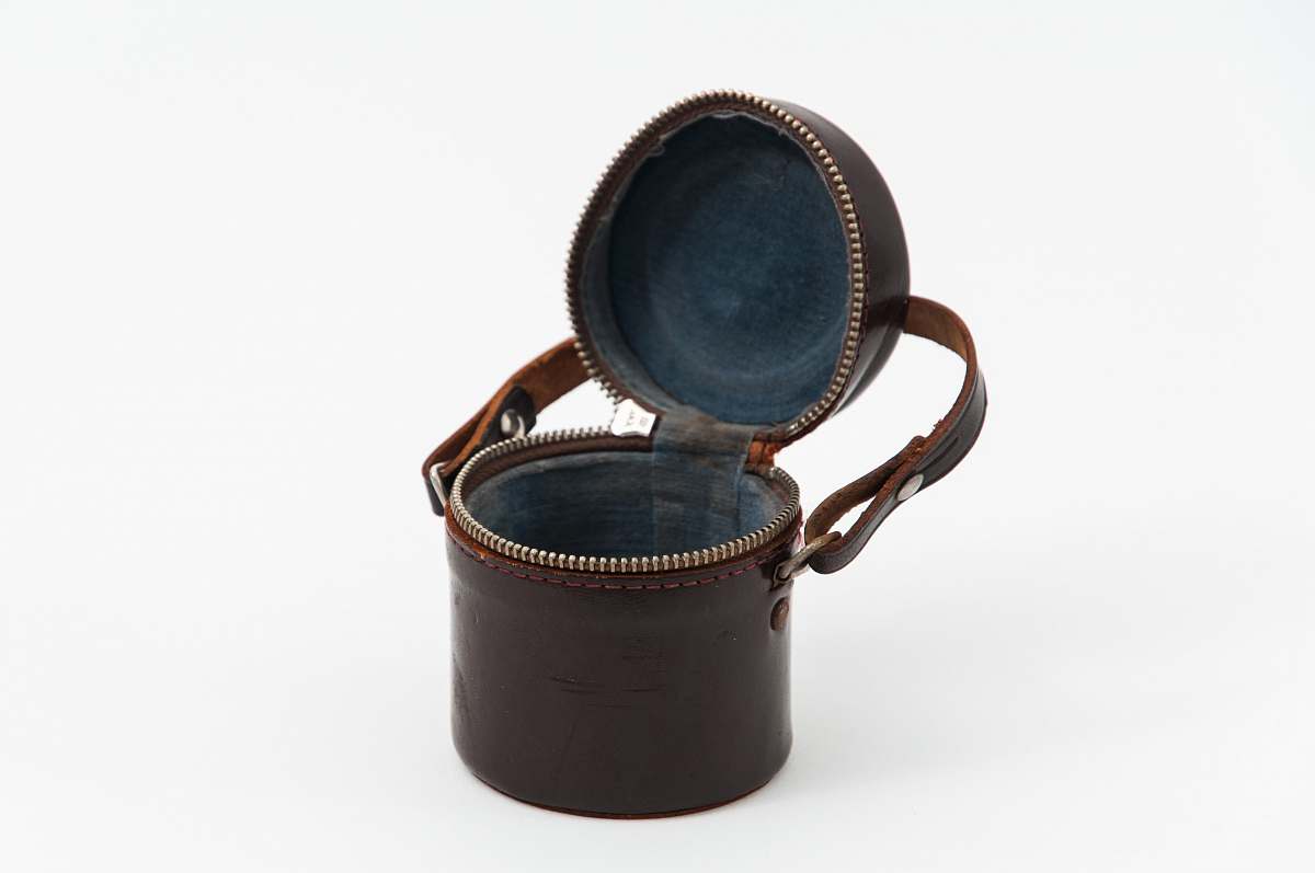 pot opened round brown leather bag accessories